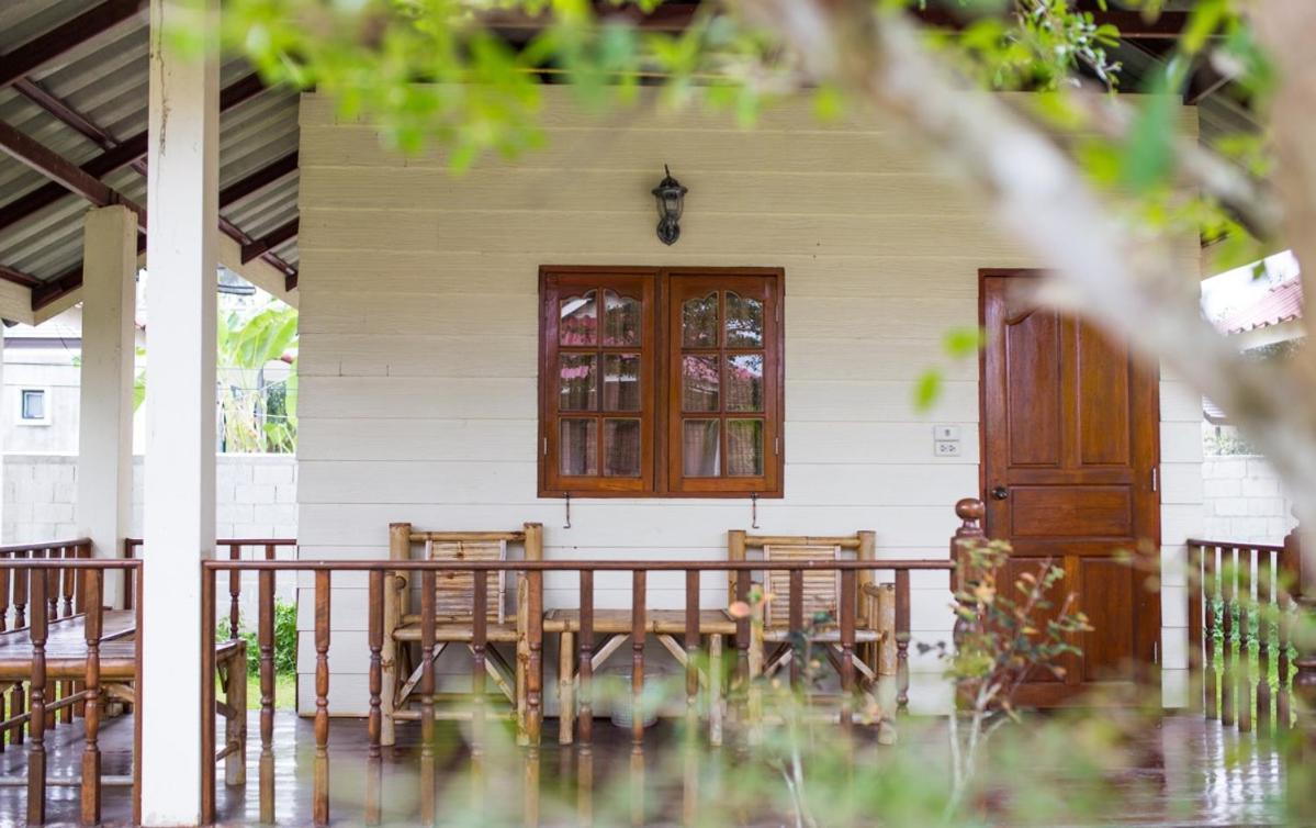 Smile Resort Mae Rim Exterior photo